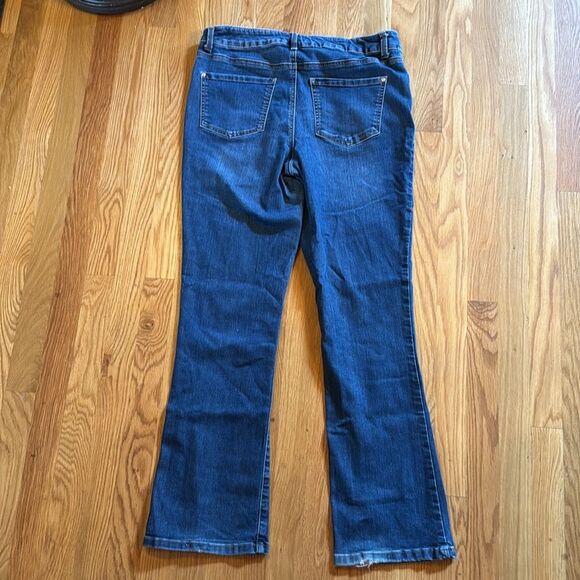 Maurice’s Everflex high-rise flare jeans sz 14 reg see description - Picture 4 of 5